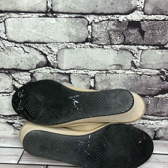 Taryn Rose Beige Suede Leather Peep Toe High Wedges Women Sz 39EU/8.5M US - Picture 15 of 16